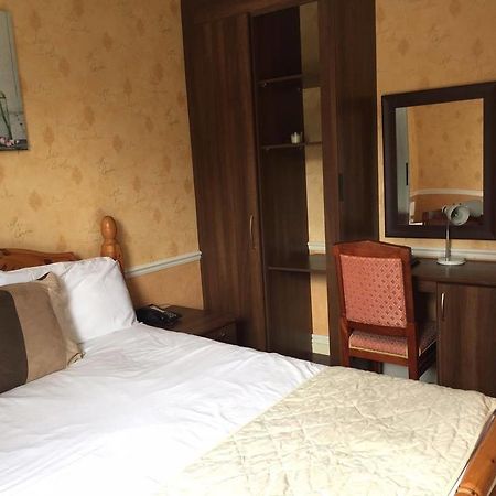 The Pines Guest Accommodation Chippenham  Luaran gambar