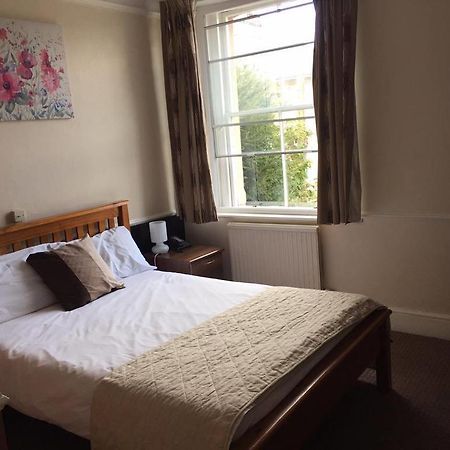 The Pines Guest Accommodation Chippenham  Luaran gambar