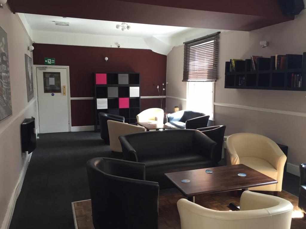 The Pines Guest Accommodation Chippenham  Luaran gambar