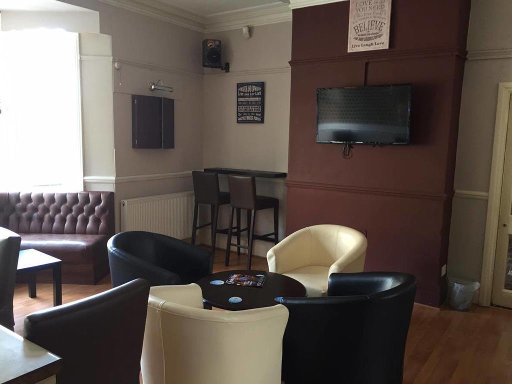 The Pines Guest Accommodation Chippenham  Luaran gambar