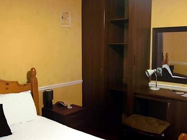 The Pines Guest Accommodation Chippenham  Luaran gambar