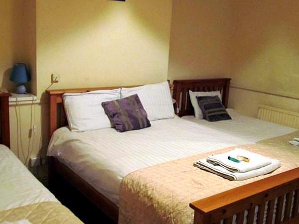 The Pines Guest Accommodation Chippenham  Luaran gambar