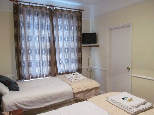The Pines Guest Accommodation Chippenham  Luaran gambar